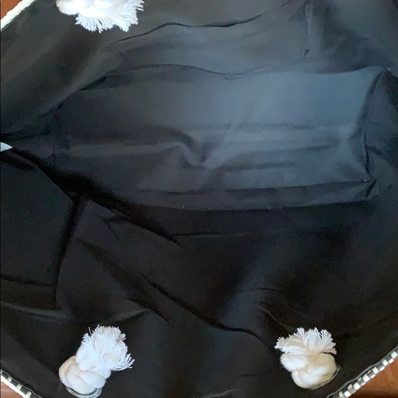 Woven Tote - Picture 6 of 9